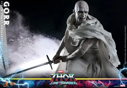 Фигурка Тор — Hot Toys MMS676 Thor Love and Thunder Gorr 1/6