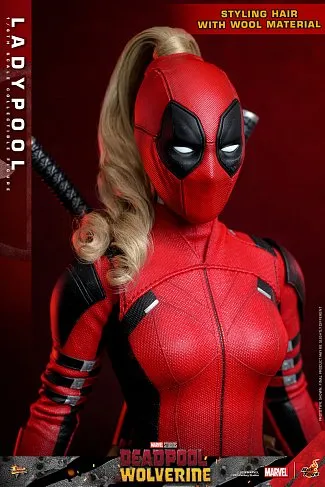 Фигурка Дэдпул — Hot Toys MMS747 Deadpool Wolverine Ladypool 1/6