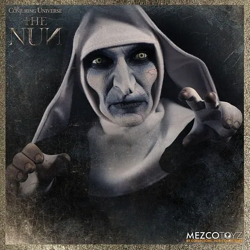 Фигурка Монахини — Mezco The Conjuring Roto Figure The Nun