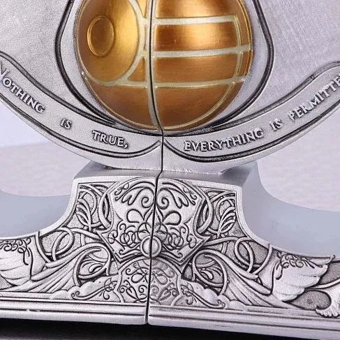 Статуэтка Apple of Eden — Nemesis Now Assassins Creed Bookends