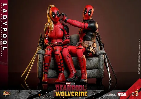 Фигурка Дэдпул — Hot Toys MMS747 Deadpool Wolverine Ladypool 1/6
