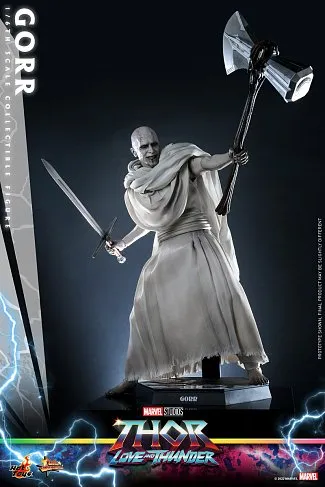 Фигурка Тор — Hot Toys MMS676 Thor Love and Thunder Gorr 1/6