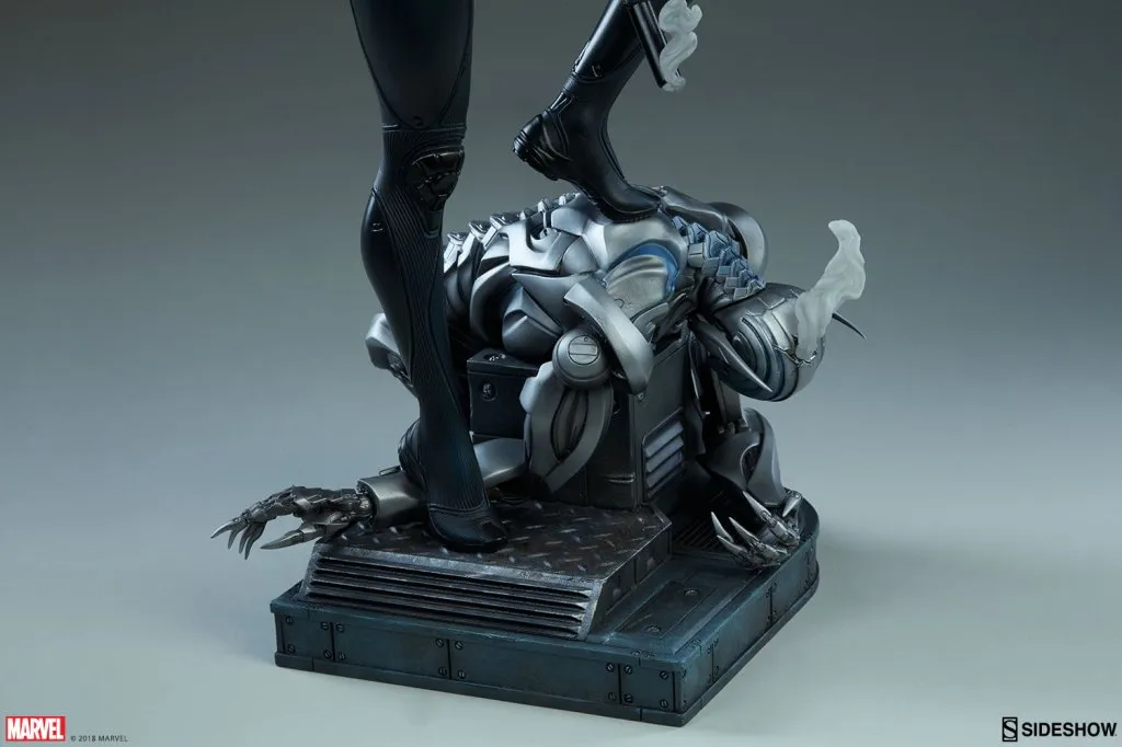 Sideshow-Black-Window-Statue-025.jpg Sideshow-Black-Window-Statue-025.jpg