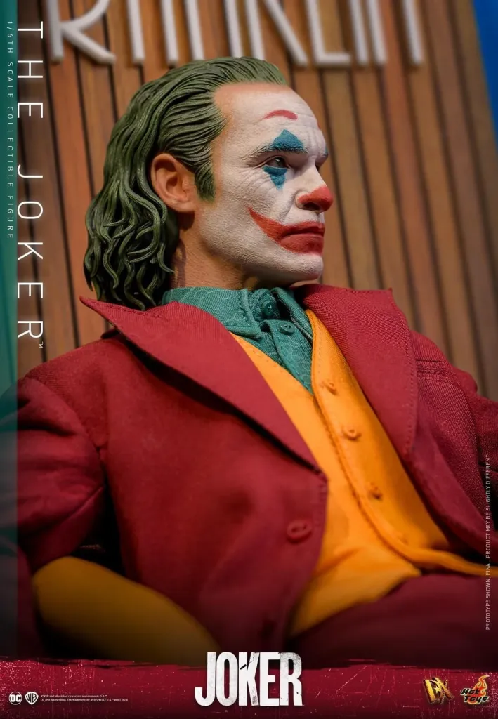 купить Купить фигурку Hot Toys Joker – The Joker 1:6th Scale Collectible Figure 12.jpg