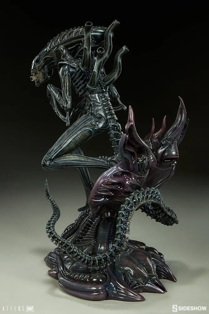 Sideshow-Alien-Warrior-Statue-007.jpg