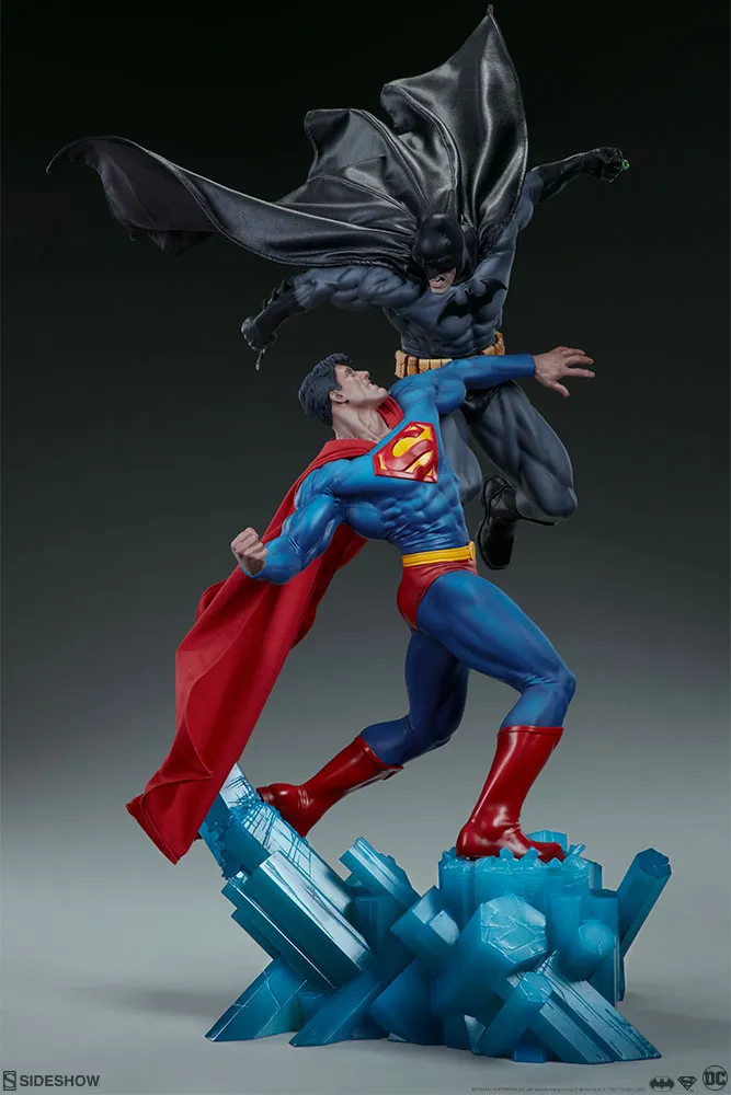 Sideshow-Batman-vs-Superman-Statue-002.jpg Sideshow-Batman-vs-Superman-Statue-002.jpg