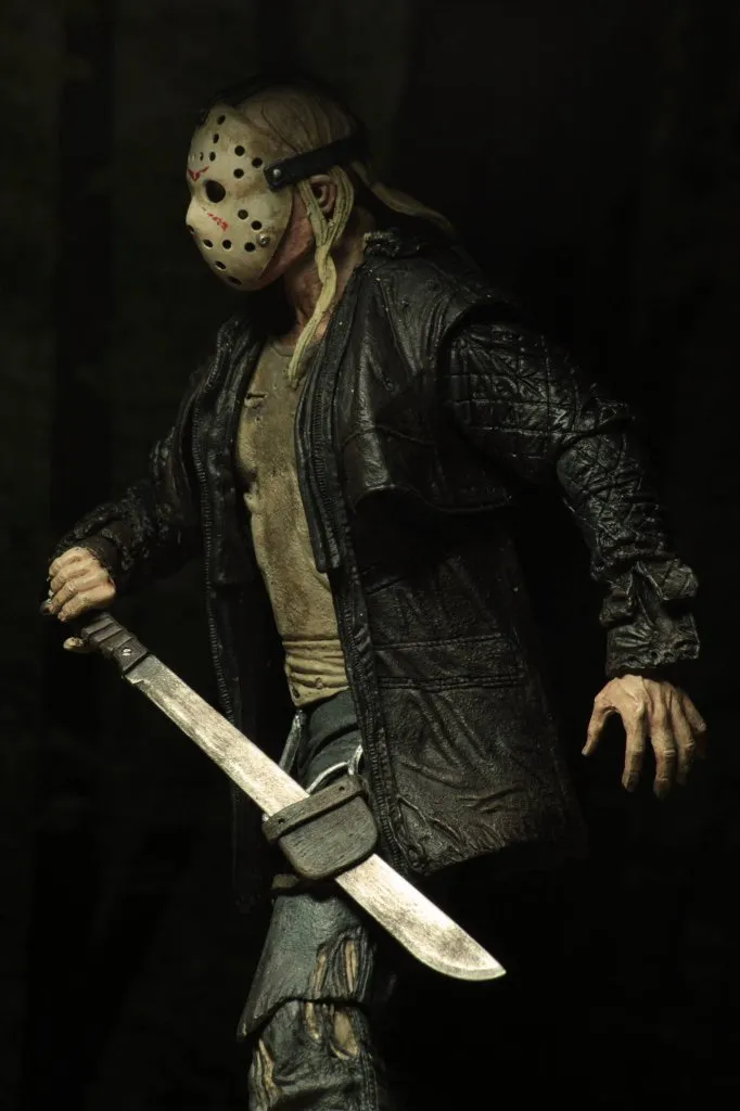 NECA-Ultimate-2009-Jason-Voorhees-016.jpg