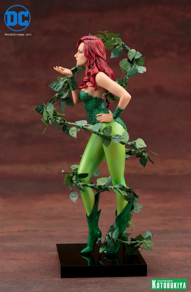 Poison-Ivy-Mad-Lovers-Statue-003.jpg