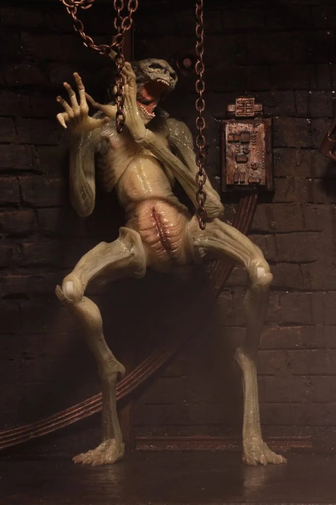 NECA-Newborn-Alien-Figure-011.jpg NECA-Newborn-Alien-Figure-011.jpg