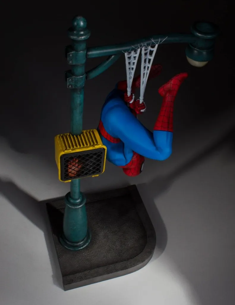 Gentle-Giant-Spider-Man-Statue-015.jpg