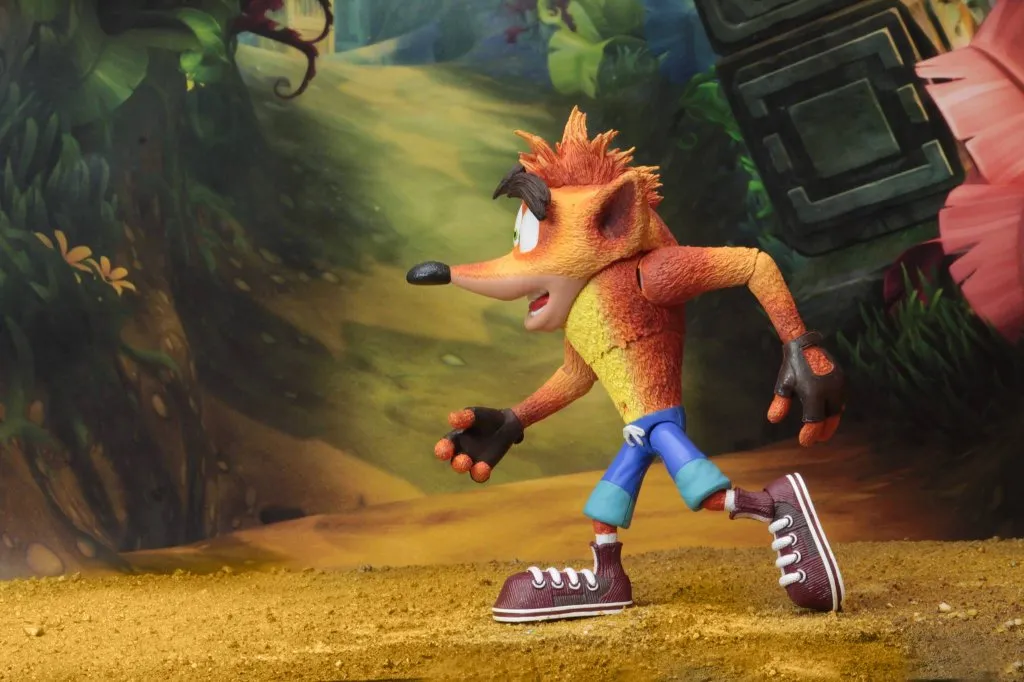 NECA-Crash-Bandicoot-Figure-002.jpg NECA-Crash-Bandicoot-Figure-002.jpg