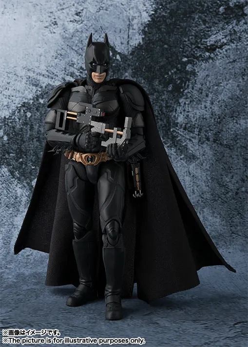 Dark-Knight-SH-Figuarts-Batman-005.jpg Dark-Knight-SH-Figuarts-Batman-005.jpg