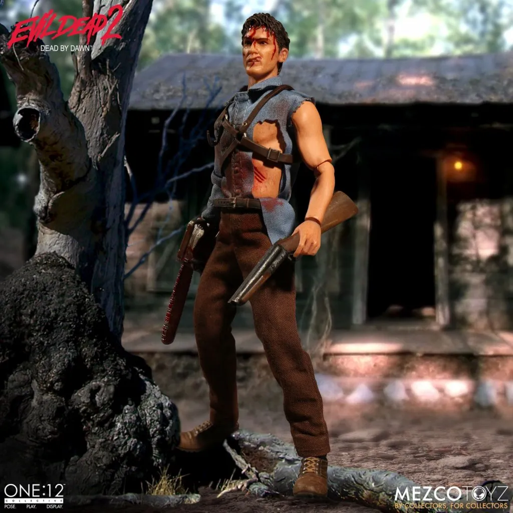 Mezco-Evil-Dead-2-Ash-One12-0013.jpg Mezco-Evil-Dead-2-Ash-One12-0013.jpg