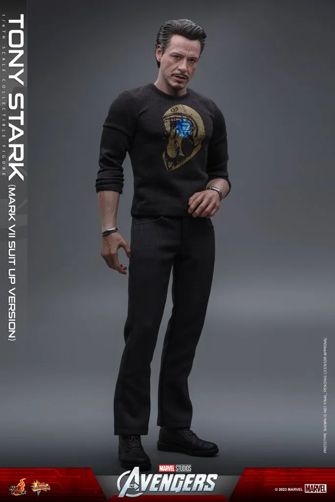 купить Фигурка The Avengers – Hot Toys Tony Stark Suit Up Iron Man Mark VII Version 15.jpeg