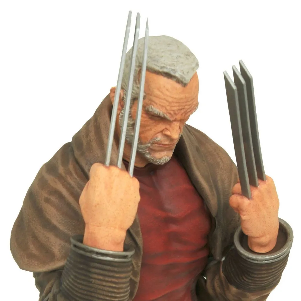 DST-Old-Man-Logan-Statue-003.jpg