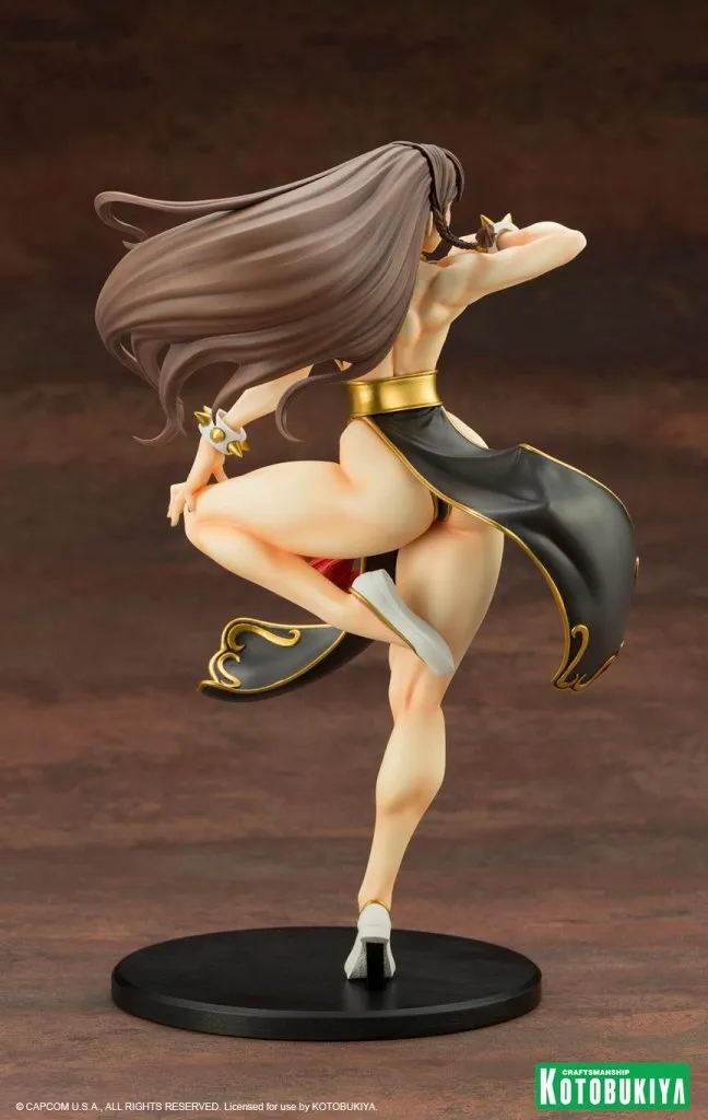 Koto-Chun-Li-Battle-Costume-Statue-003.jpg