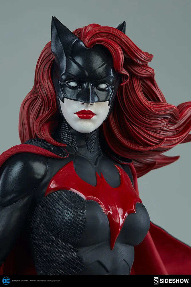 Sideshow-Batwoman-Premium-Format-Figure-015.jpg Sideshow-Batwoman-Premium-Format-Figure-015.jpg