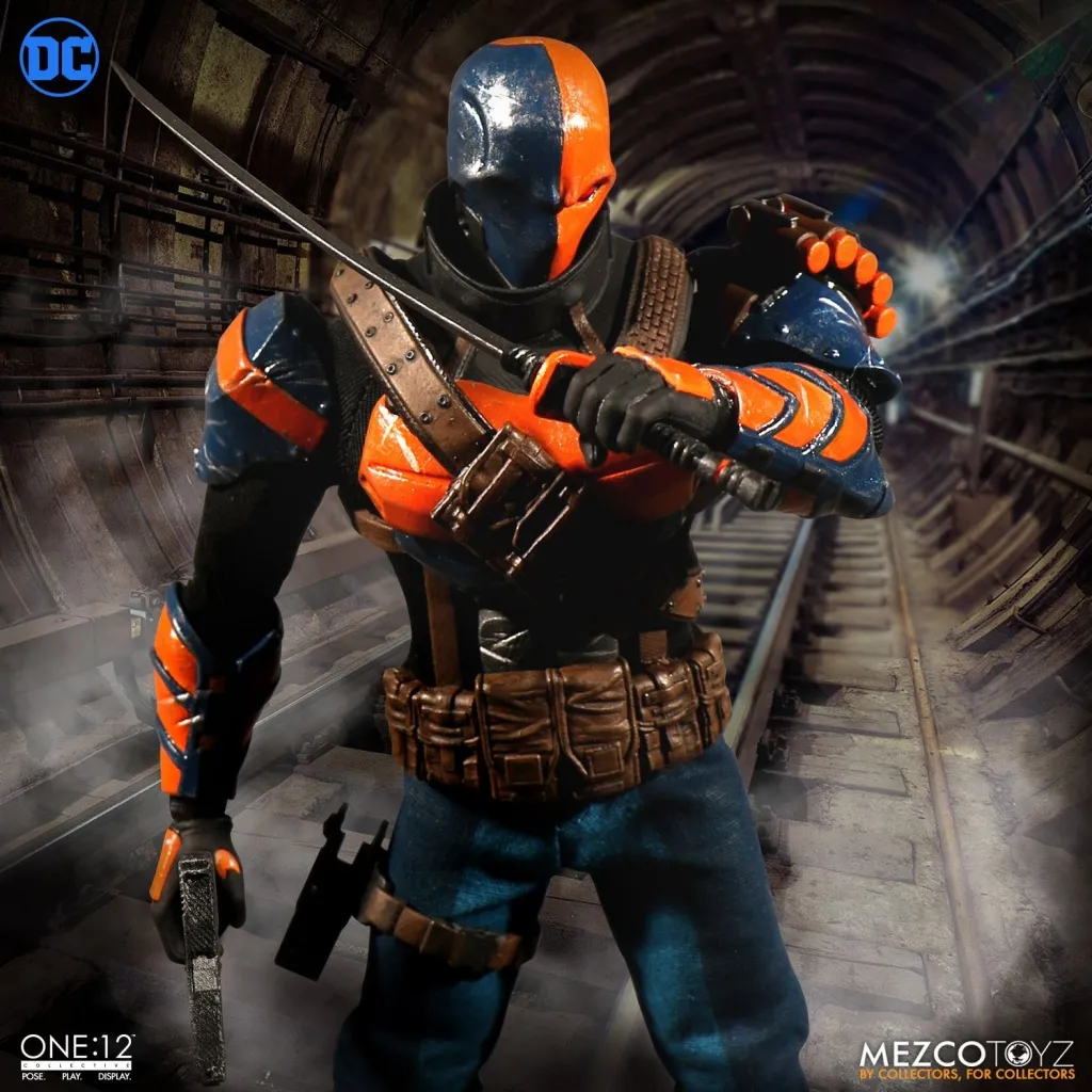 Mezco-One12-Collective-Deathstroke-006.jpg