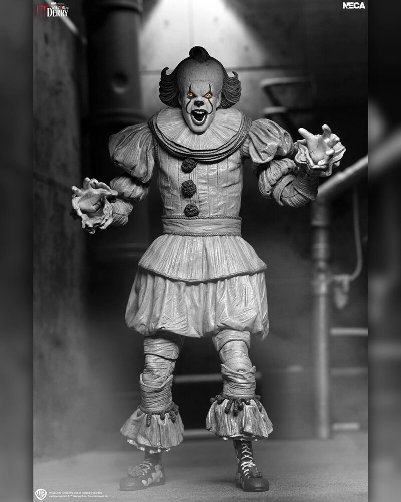купить фигурка NECA: Welcome to Derry Ultimate Black & White Pennywise 7” Scale Figure 10.jpg