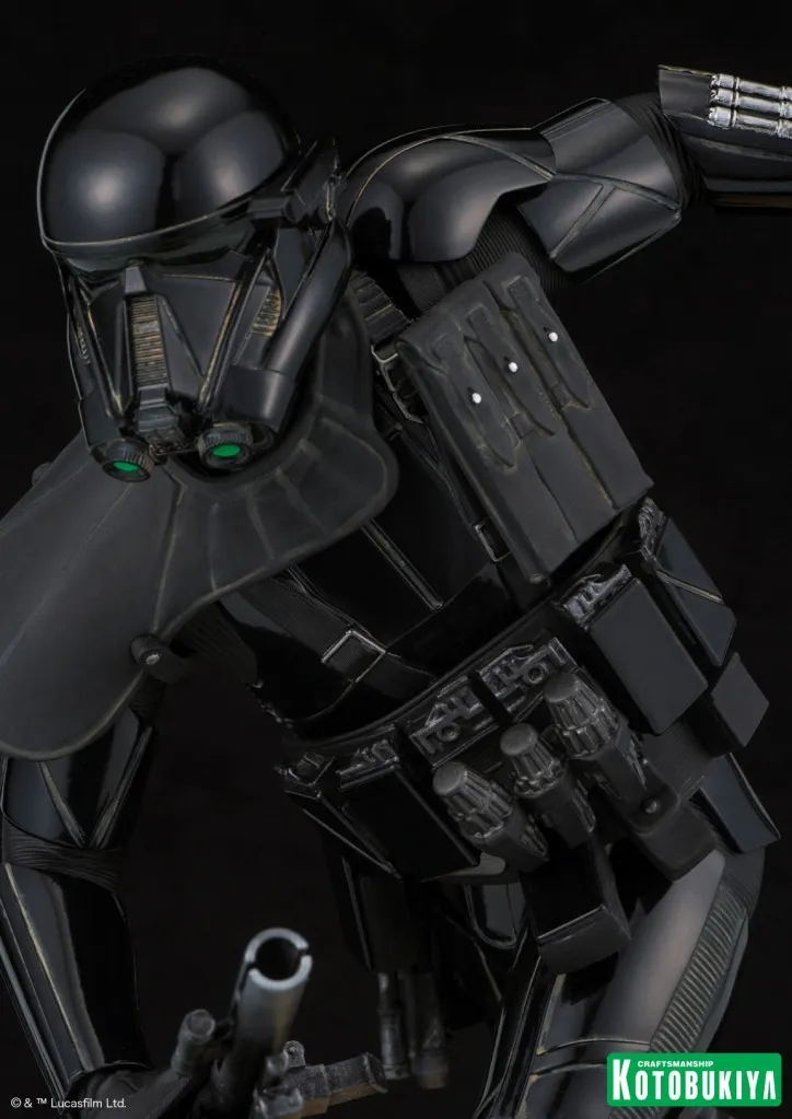 Rogue-One-Death-Trooper-ARTFX-Statue-012.jpg