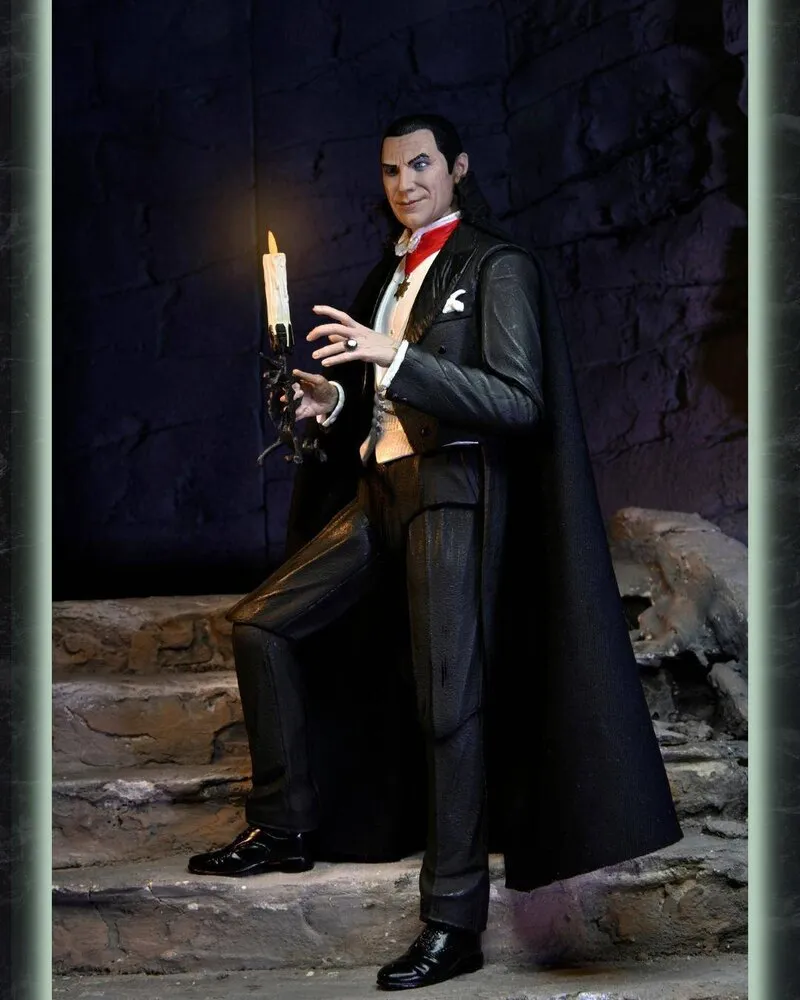 Купить Фигурка Dracula Transylvania — Neca Universal Monsters Ultimate Color1.jpeg