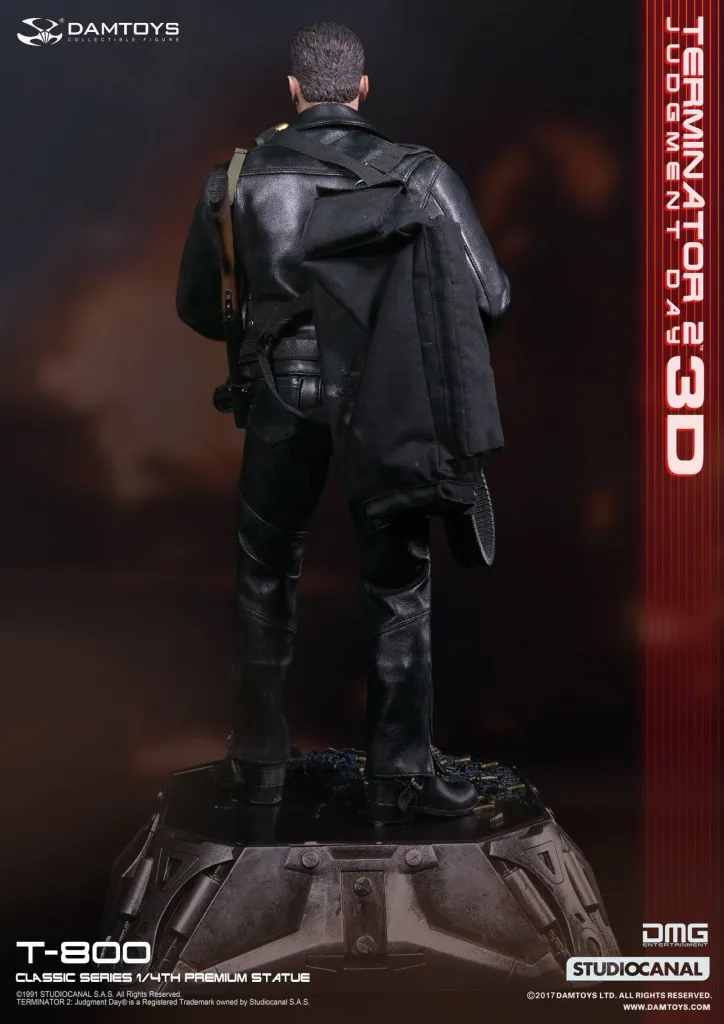Damtoys-T2-T-800-Statue-012.jpg