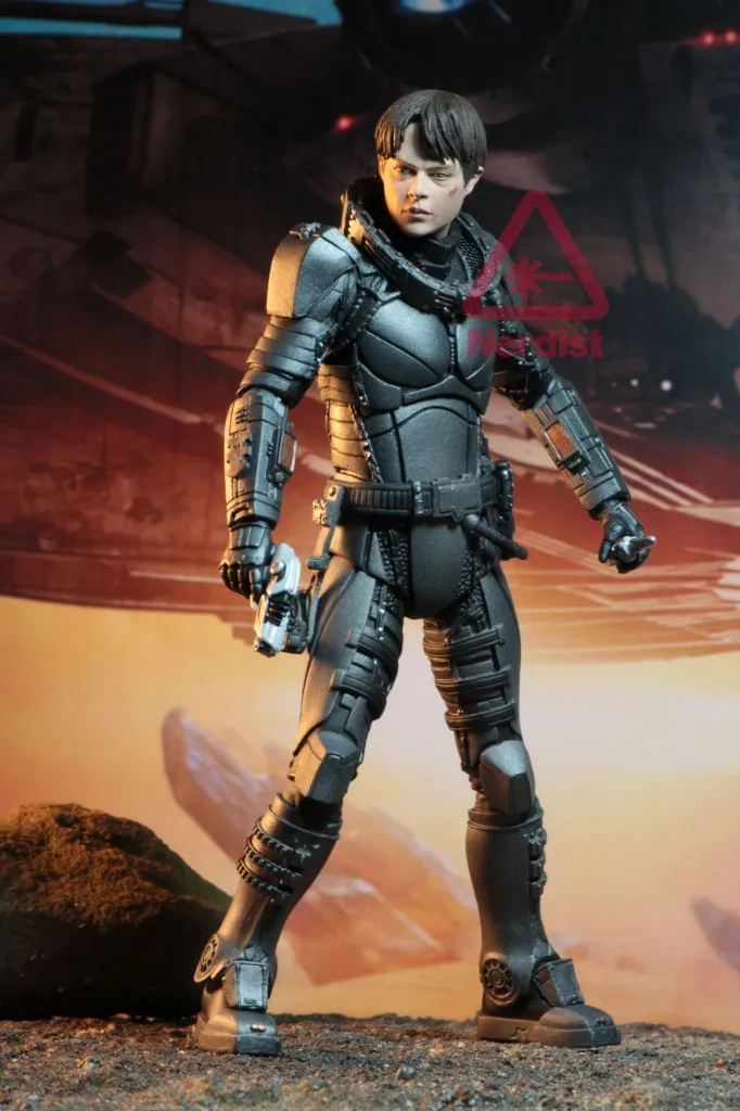 NECA-Valerian-002.jpg