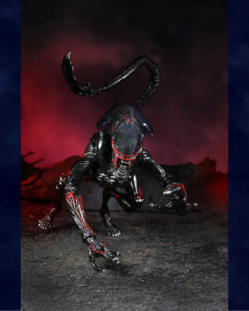 Фигурка Night Cougar — Neca Kenner Tribute 1.jpeg Фигурка Night Cougar — Neca Kenner Tribute 1.jpeg