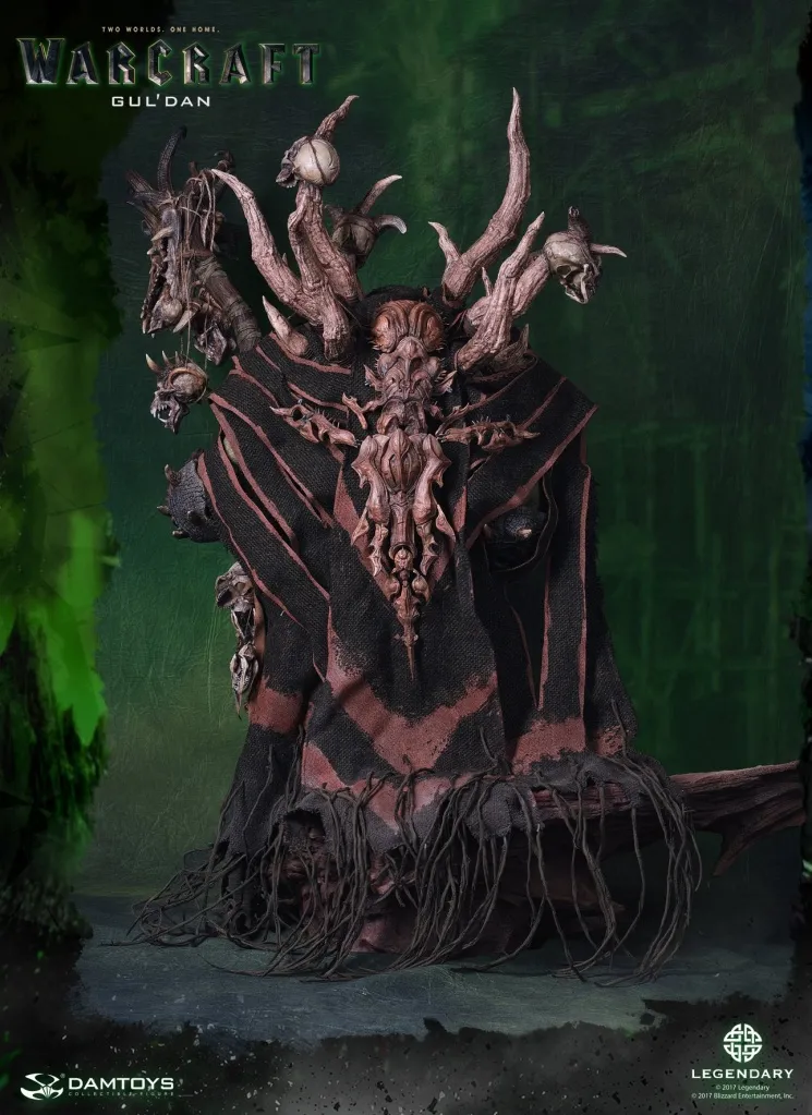 Damtoys-Warcraft-GulDan-Statue-015.jpg