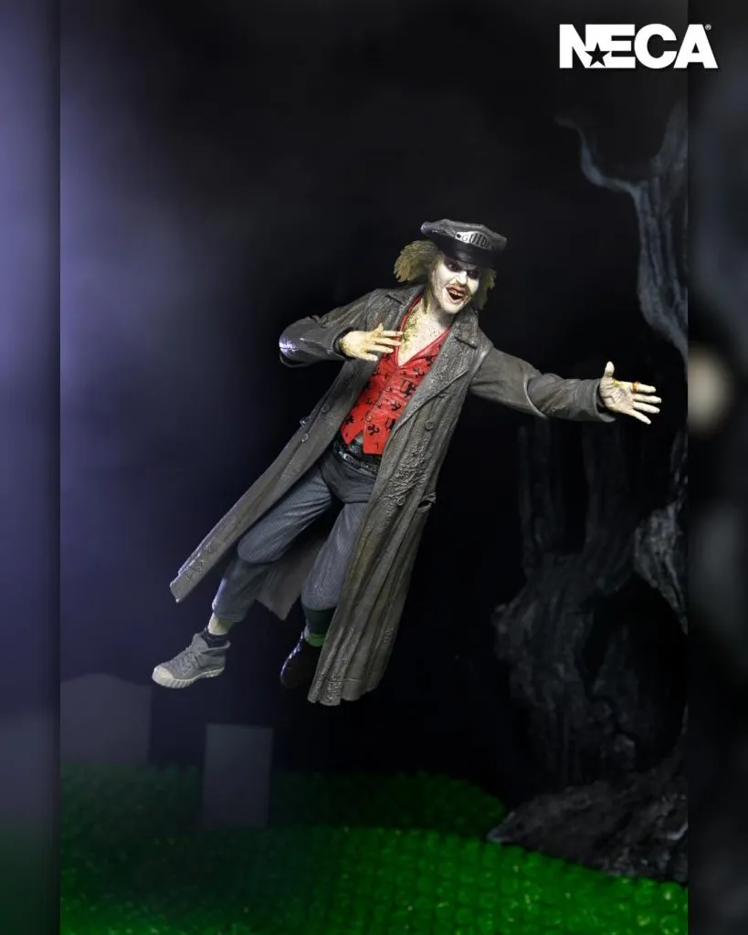 купить Фигурка Beetlejuice — Neca Tour Guide Ultimate Figure 3.jpg