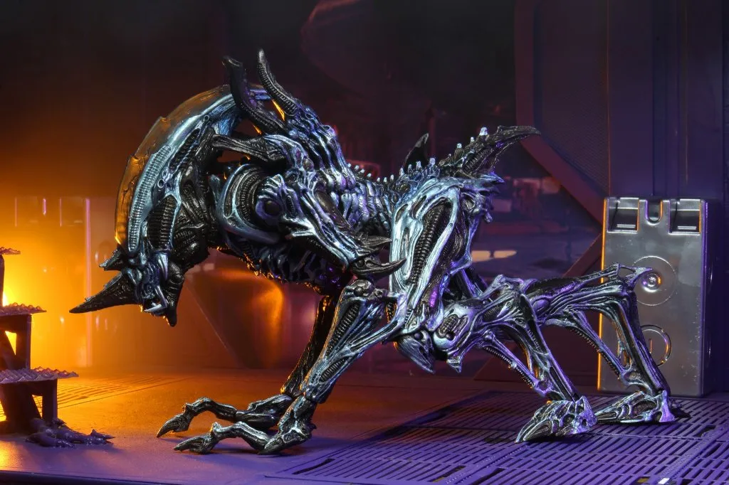 Фигурка Чужого — Neca Aliens Rhino Alien Kenner Tribute Version 2 (4).jpg