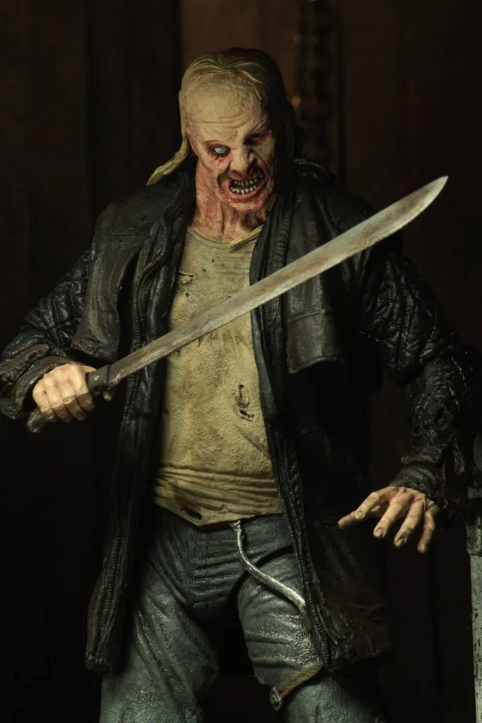 NECA-Ultimate-2009-Jason-Voorhees-004.jpg