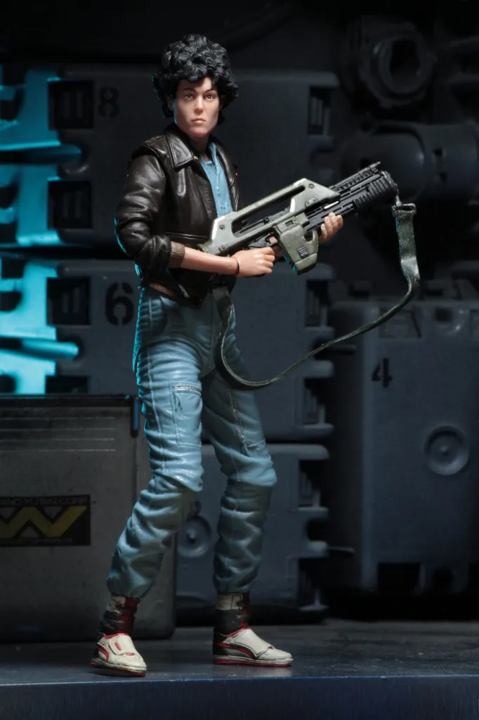 Aliens-Series-12-by-NECA-009.jpg Aliens-Series-12-by-NECA-009.jpg