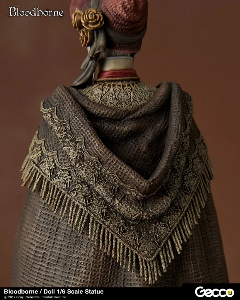 Gecco-Bloodborne-Doll-Statue-009.jpg