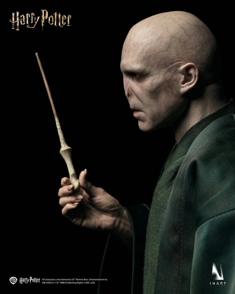 inart-harry-potter-and-the-deathly-hallows-voldemort-1-6-v0-2utya8f3ffsh1.jpg