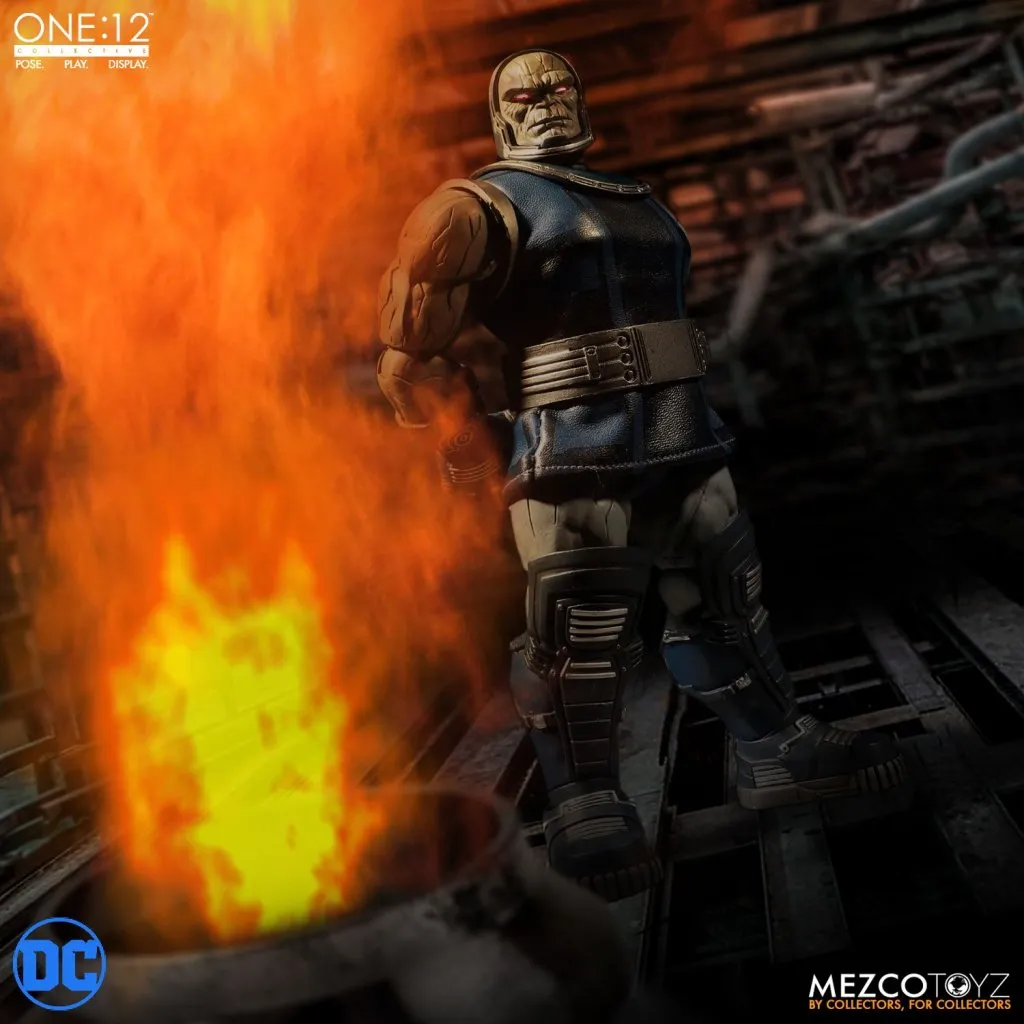 Mezco-One12-Darkseid-004.jpg Mezco-One12-Darkseid-004.jpg