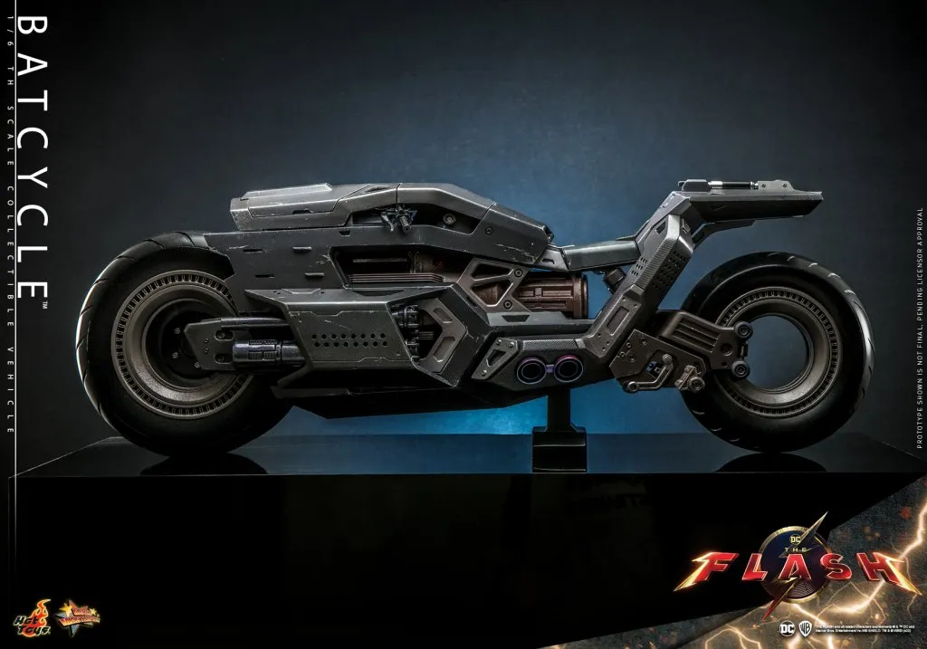 купить Фигурка Hot Toys MMS704 The Flash – Batcycle 1:6 Scale Collectible Figure 7.jpeg