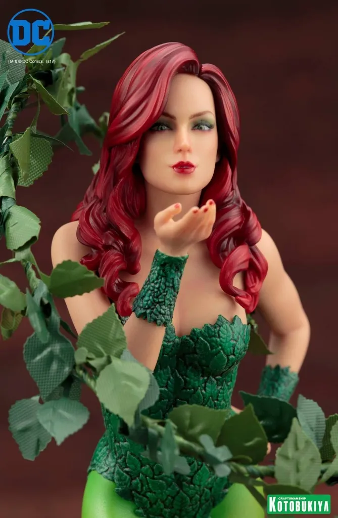 Poison-Ivy-Mad-Lovers-Statue-009.jpg