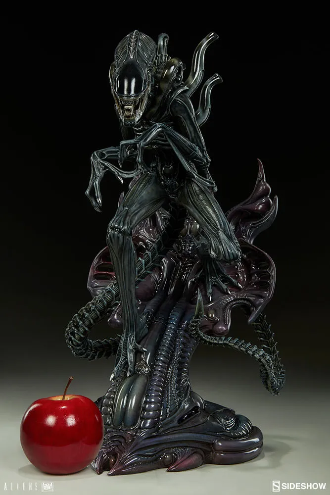 Sideshow-Alien-Warrior-Statue-005.jpg