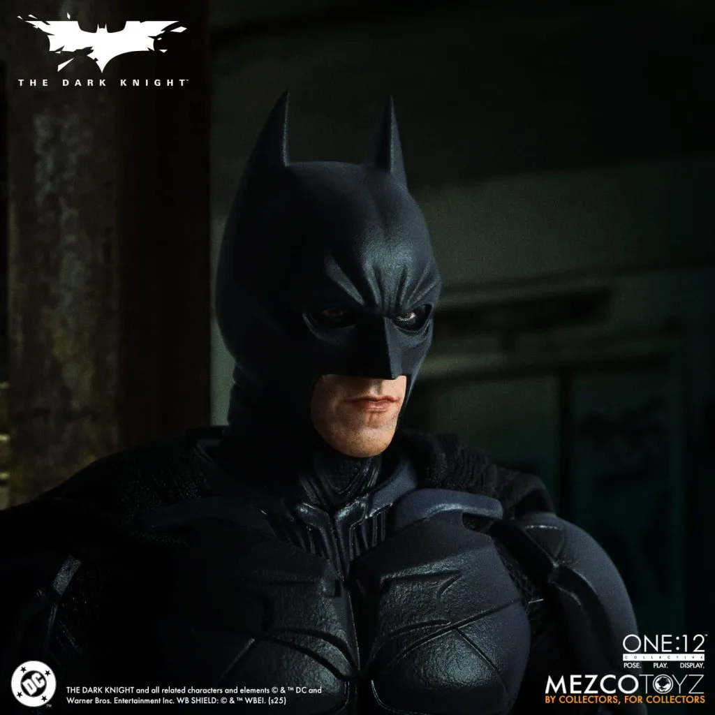 купить Фигурка Dark Knight Batman — Mezco One 12 Collective 7.jpg