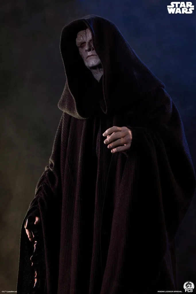 купить Фигурка Premium Collectibles Studio Emperor Palpatine 1:3 Scale Hyperreal Statue 3.jpg