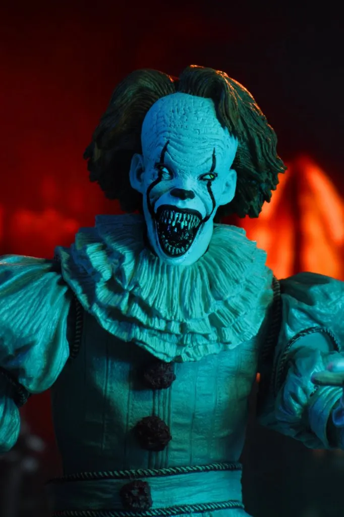 NECA-Well-House-Pennywise-014.jpg NECA-Well-House-Pennywise-014.jpg