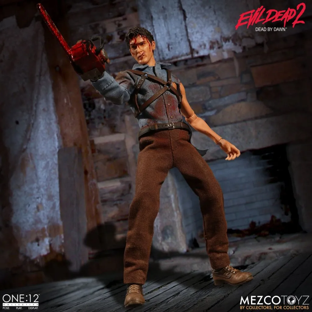 Mezco-Evil-Dead-2-Ash-One12-0006.jpg
