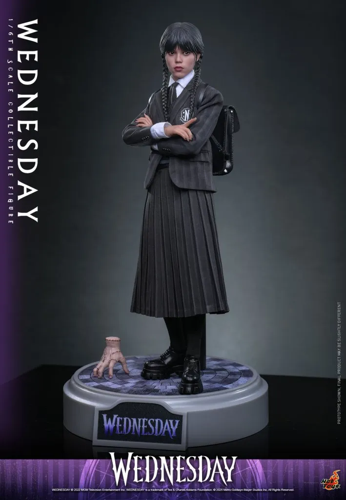 купить Фигурка Hot Toys Wednesday Addams 1:6 Figure 10.jpg купить Фигурка Hot Toys Wednesday Addams 1:6 Figure 10.jpg