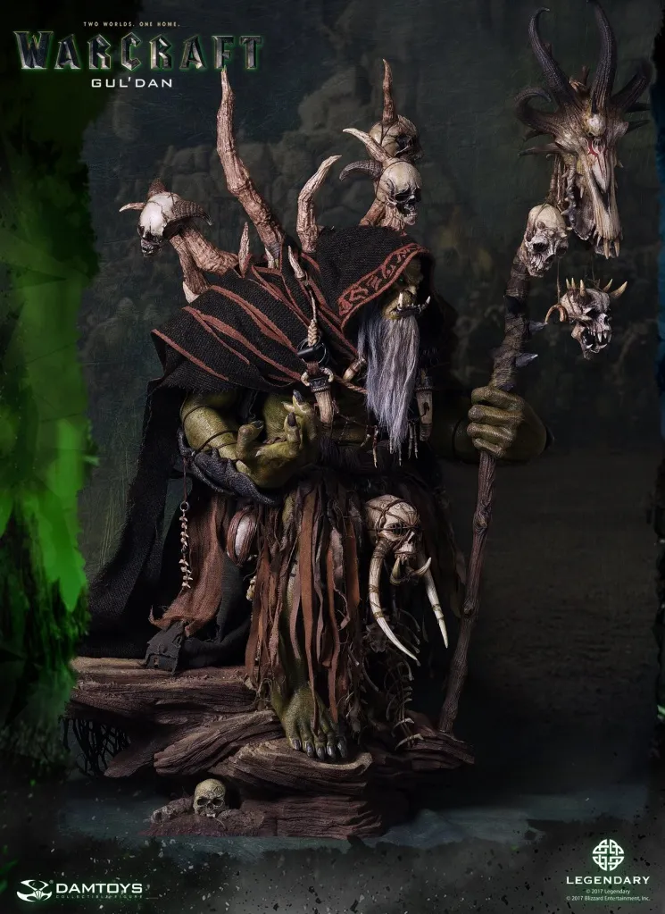 Damtoys-Warcraft-GulDan-Statue-013.jpg