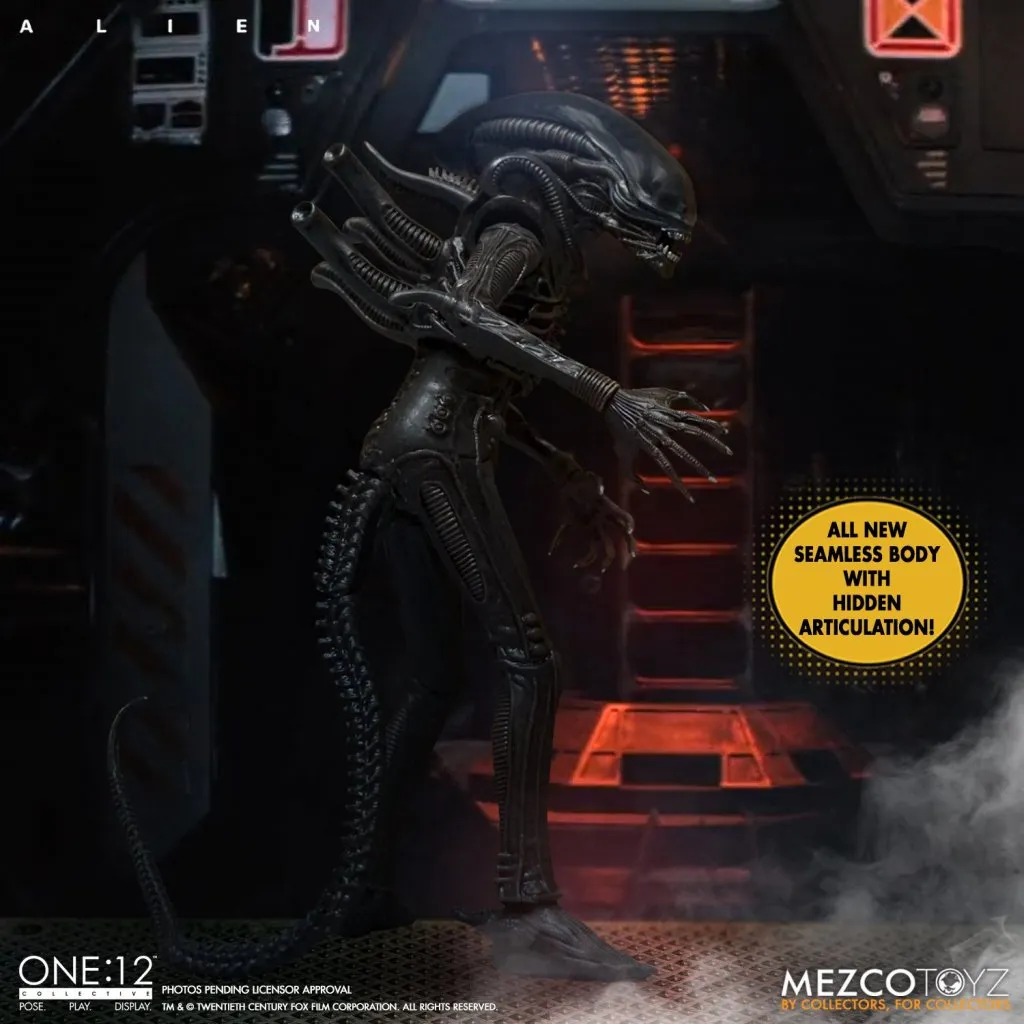 Фигурка Чужой — Mezco Alien One 12 Collective 2.jpeg