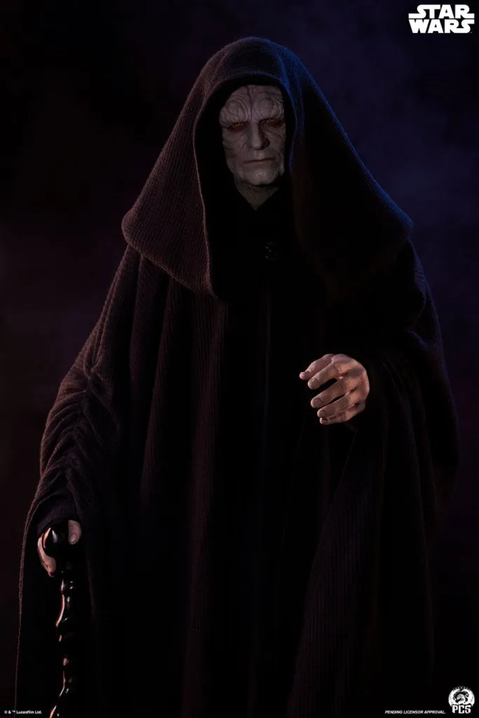купить Фигурка Premium Collectibles Studio Emperor Palpatine 1:3 Scale Hyperreal Statue 4.jpg