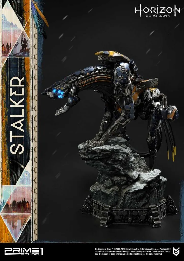 Prime-1-Stalker-Statue-012.jpg