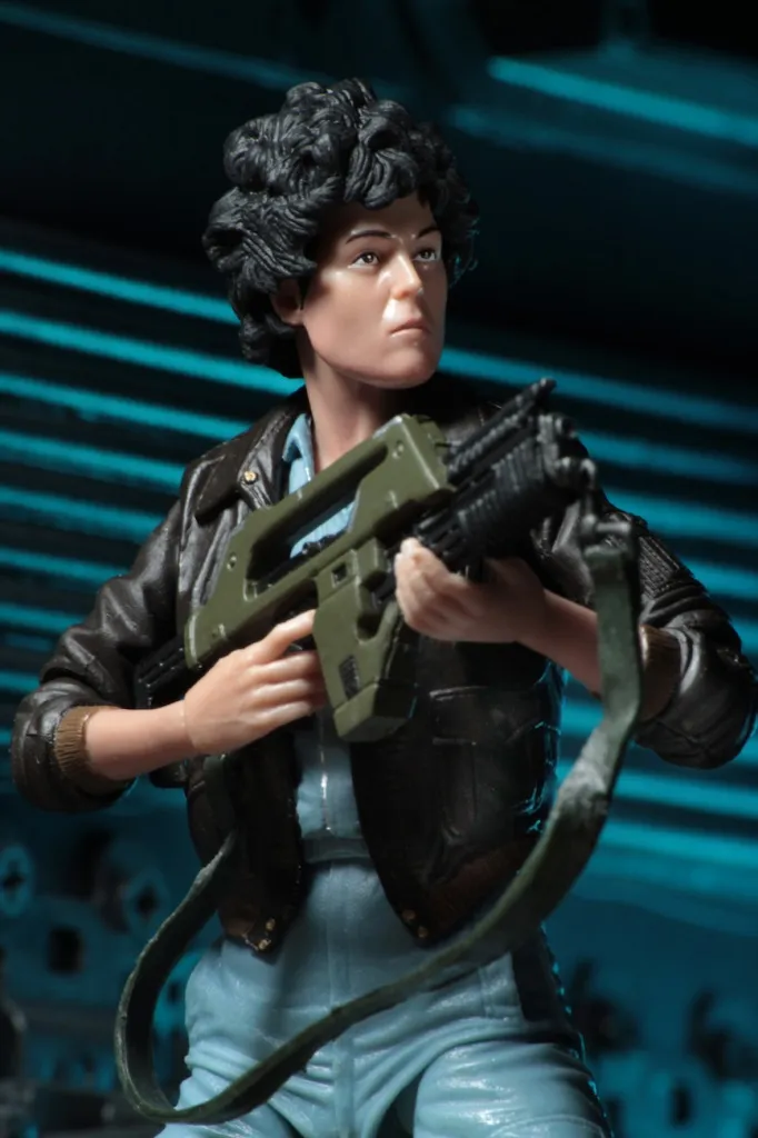 Aliens-Series-12-by-NECA-011.jpg Aliens-Series-12-by-NECA-011.jpg