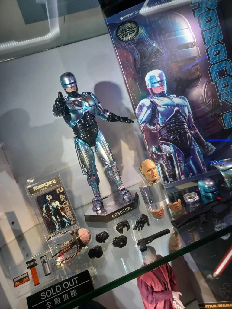 купить Фигурка Робокоп 2 — Hot Toys MMS827D74 Robocop 2 1:6 8.jpg купить Фигурка Робокоп 2 — Hot Toys MMS827D74 Robocop 2 1:6 8.jpg